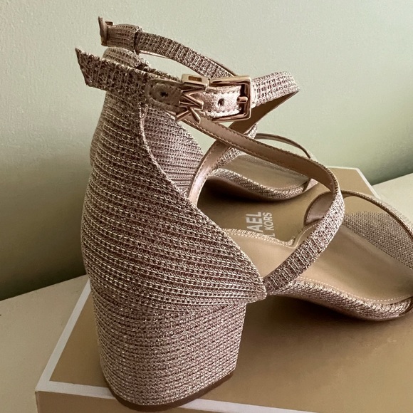 Michael Kors women’s Gold Block Heels Size 8. NWT - Picture 3 of 6